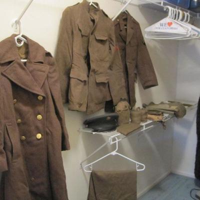 Many more detailed pictures of the WWI Uniform at end of pictures