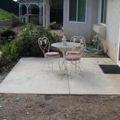 Vintage patio set