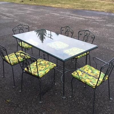 Vintage 7 Piece Patio Table and Chairs