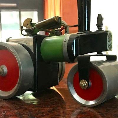 Mamod Team Engine steam roller SRI with with scuttle