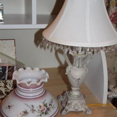 Lamp
Price: $8