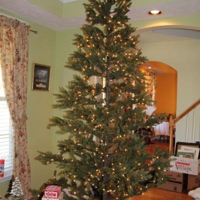 NEW out of the box Christmas tree at least 9', prelit, w/stand
Originally $645
Price: $125