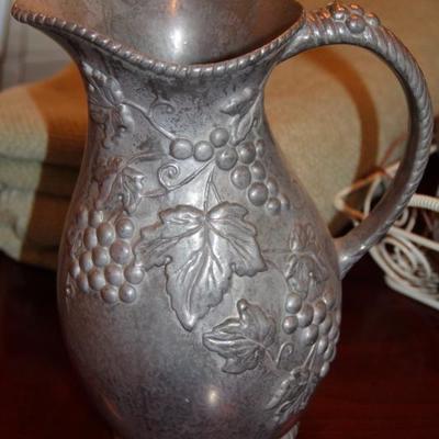 Lenox water pitcher
Price: $15