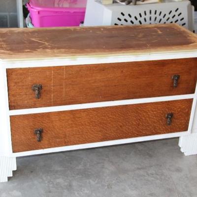 Art deco chest project piece -drawers need to be repaired. great looking piece, original hardware
Price: $30  SOLD