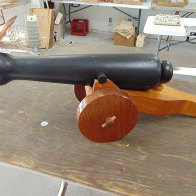 24 Wooden Cannon