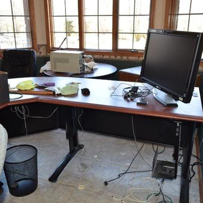 Desk, Computer, Monitor