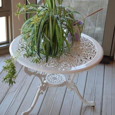 Small Round Patio Side Table, Silk Plant
