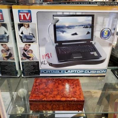 #1181: Portable Labtop Coushion with Light, Jewelry Box
Portable Labtop Coushion with Light, Jewelry Box
