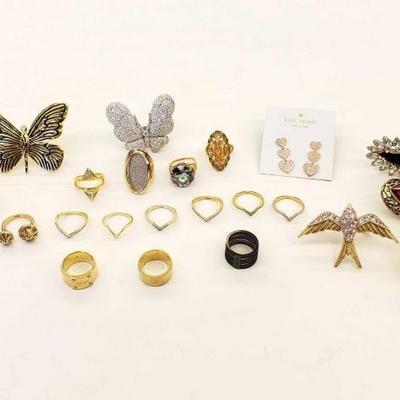#717: Costume Jewelry, Michael Kors Rings, Kate Spade Earrings,
Costume Jewelry, Michael Kors Rings, Kate Spade Earrings,
