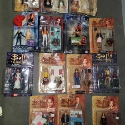 #1058: 14 Action Figures, Buffy the Vampire Slayer, Angel, Batgirl, and X-Men
All in original packaging
View Terms