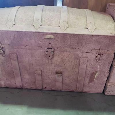 #166: Pink Rounded Vintage Chest
Measures approx 34
