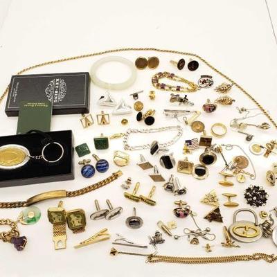 #705: Costume Jewelry, New in Box Dalvey Key Ring, Cufflinks, Pins, Bracelets
Costume Jewelry, New in Box Dalvey Key Ring, Cufflinks,...