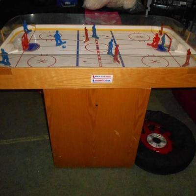 Air Hockey Table with Men of Steel Hockey game