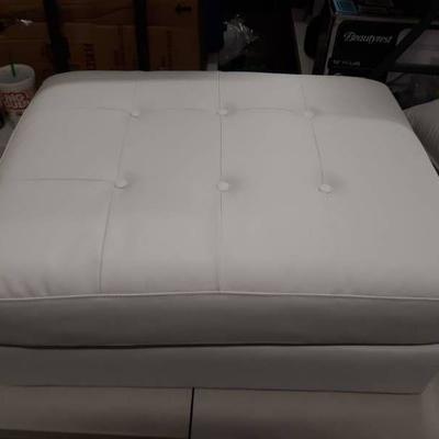 31 x 24 White faux Leather Ottaman