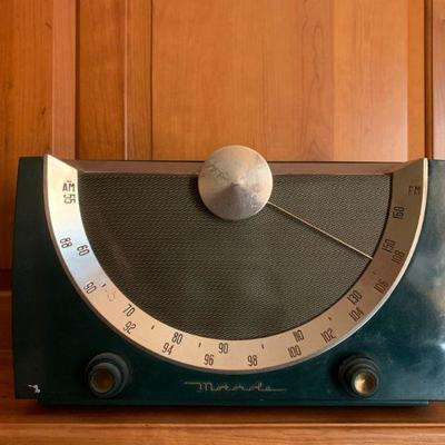 Motorola Bakelite Radio