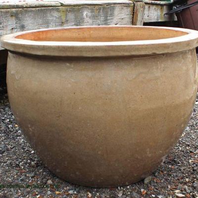  Large Pottery Plant Urn

auction estimate $20-$60 â€“ located field 