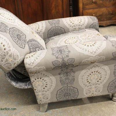 NEW Decorator Reclining Chair with Tags â€“ auction estimate $100-$300 â€“ Located Inside