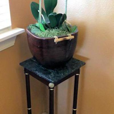 MHT006 Stone Top Table & Artificial Plant 