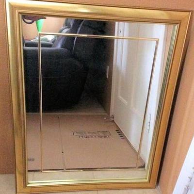 MHT020 Vintage Framed Mirror 