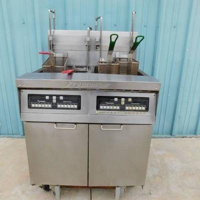 Frymaster 2 Bay Fryer with Auto Filtering System