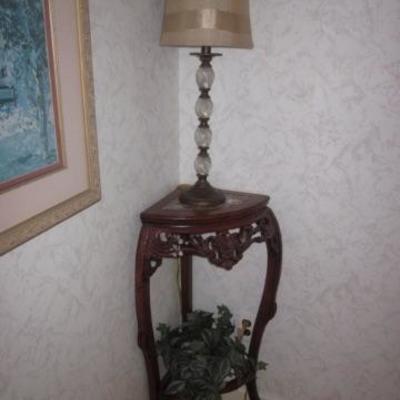 Corner Carved Accent Table Lighting