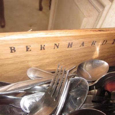 Bernhardt Washed Oak Dining Room Suite