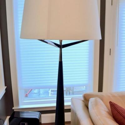 Floor lamp