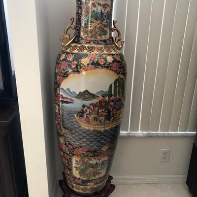 Matching pair of Urns 4ft tall 