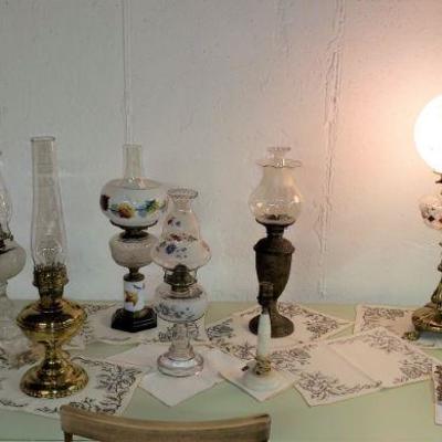Vintage Oil Lamps: Aladdin, Brass, Crystal. Pristine Condition