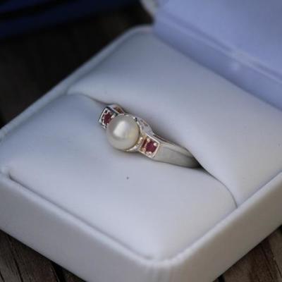Sterling Pearl & Pink Topaz Ring