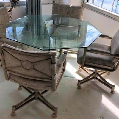 WWT001 Octagonal Glass Table and 4 Chairs