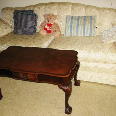 mahogany big claw foot leather top  coffee table and vintage couch   BUY IT NOW   75.00