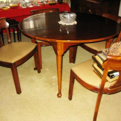 Morganton (Hillandale) dining room table, 6 chairs and 2 leaves.    BUY IT NOW $ 385.00