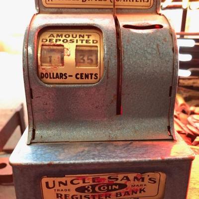 Vintage Uncle Sams Slot Machine Bank 
