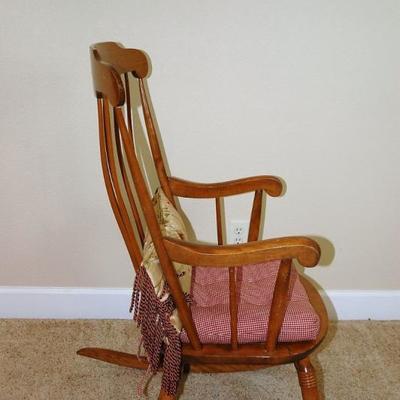Nicholas Stone Solid wood (Maple)?  Rocking chair. 40