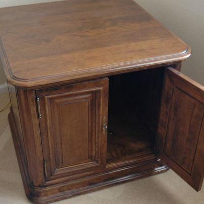 Ethan Allen Square end table with doors.  26
