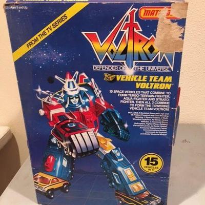 Voltron: 1985 Matchbox Voltron 15 Vehicle Team RR0502  https://www.ebay.com/itm/123750997295