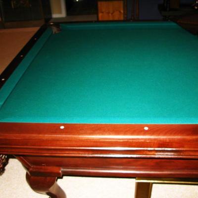 Beautiful billiard table    MAKE ME A OFFER  NOW !!!!