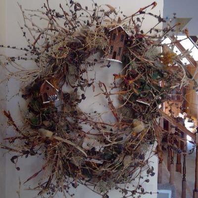 indoor only grapevine wreath with birds and birdhouses