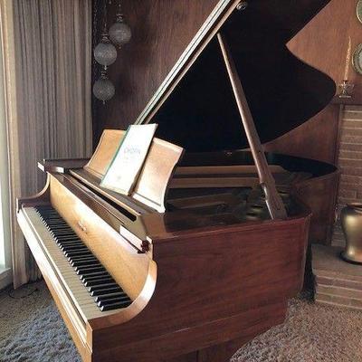 Steinway & Sons Model L Grand Piano!