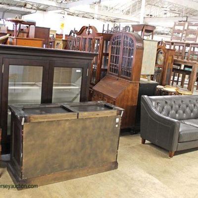 Massive amount of NEW - Brand Name - Gently used Fantastic assortment of furniture including bedroom, living room, bathroom, dining room,...