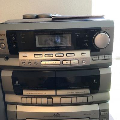 3-CD / tape player/ stereo