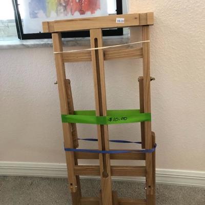 Standing easel.