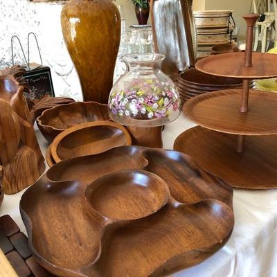 So many lovely, unique and quality decor, entertaining and serving pieces! Some vintage teak gems.
