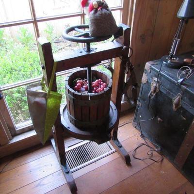 Estate sale photo