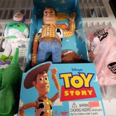 
#1002: Think Way Toy Story Pull-String Talking Woody, and other Toy Story Plushes
Includes plush Hamm with mini bean bag Rex and Buzz