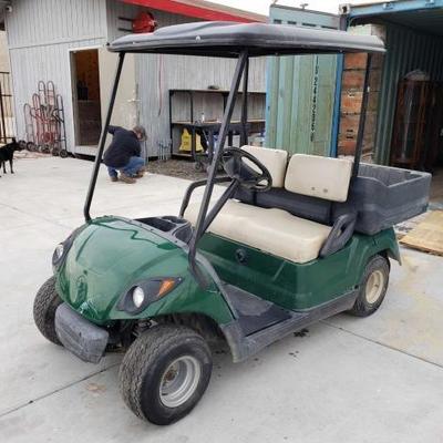 #175: Yamaha 48 Volt Electric Golf Cart with Dump Bed, Running See Video!
Includes RPI Accusense charger. Batteries hold charge
