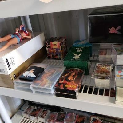 
#12753: Playboy Trading Cards, Playboy VHS Movies, A wallet and 2 Empty Playmate Figurine Boxes
Playboy Trading Cards, Playboy VHS...