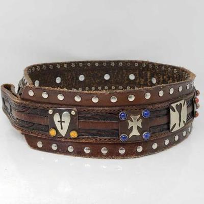
#588: Leather Belt with Multi conchos
Size medium, 31