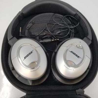 
#808: Bose Quiet Comfort 15 Acoustic Noise Cancelling Headphones
Bose Quiet Comfort 15 Acoustic Noise Cancelling Headphones